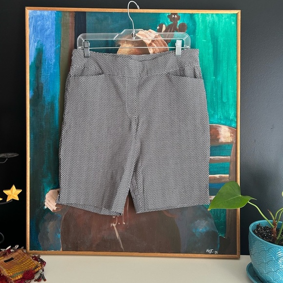 Hilary Radley Monochrome Geometric Bermudas - Picture 14 of 16